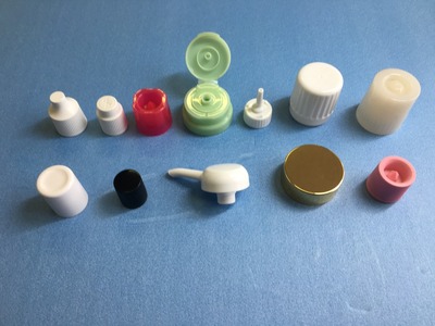 プラスチック容器用キャップ：選び方から成形技術まで
